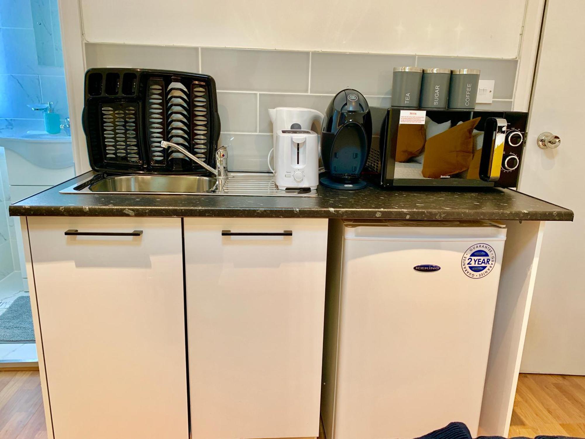 Appartamento Apartments, Private Bathroom, Kitchenette, Parking, Np6 Londra