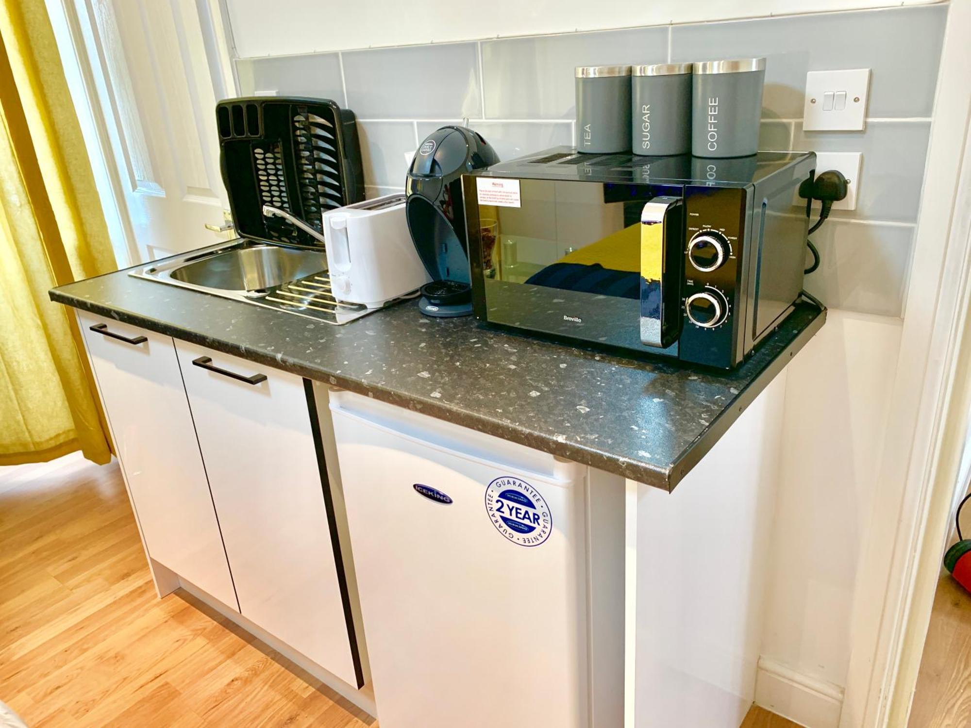 Apartments, Private Bathroom, Kitchenette, Parking, Np6 * Londra