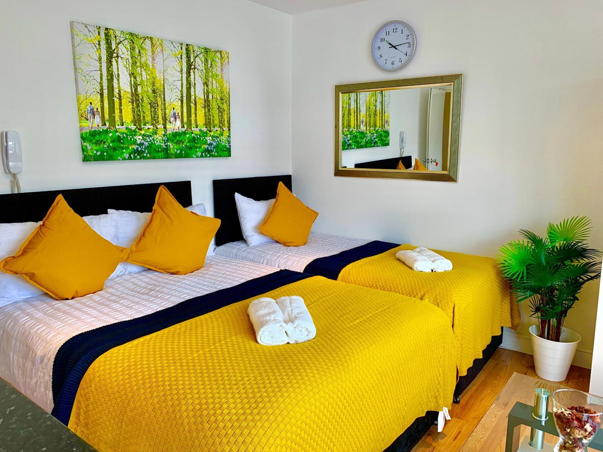 Apartments, Private Bathroom, Kitchenette, Parking, Np6 * Londra